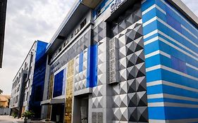 Golfview Suites & Conference Center, Ikeja